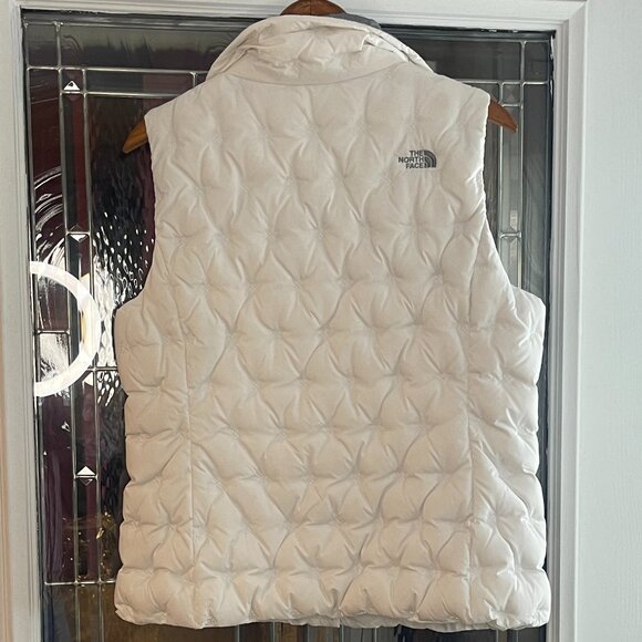 The North Face Womens Size L White Sleeveless Puffer Vest - Picture 7 of 7